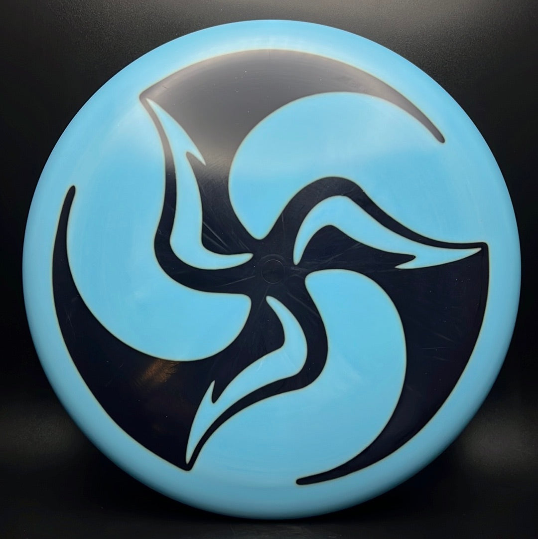 Lux Link - Official Huk Dyed Tri-Fly X-Out