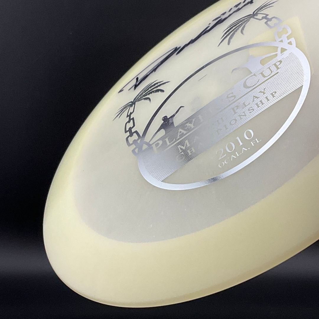 Champion Glow Katana *Signed* - 2010 Player's Cup - Paul Ulibarri