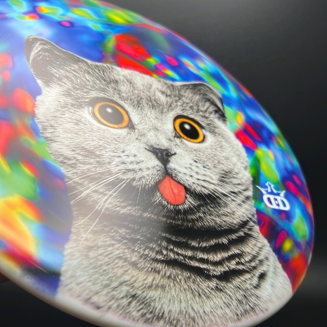 Gold Claymore - DyeMax - Trippin Space Kitty