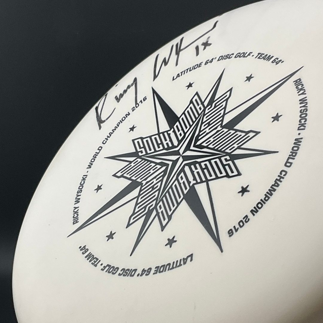 Zero Medium Dagger *Signed* - 2016 World Champion Ricky Wysocki