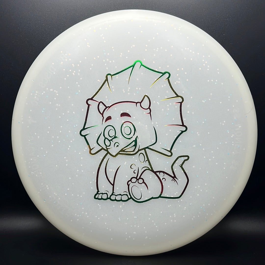 Glow Egg Shell Triceratops - Youth