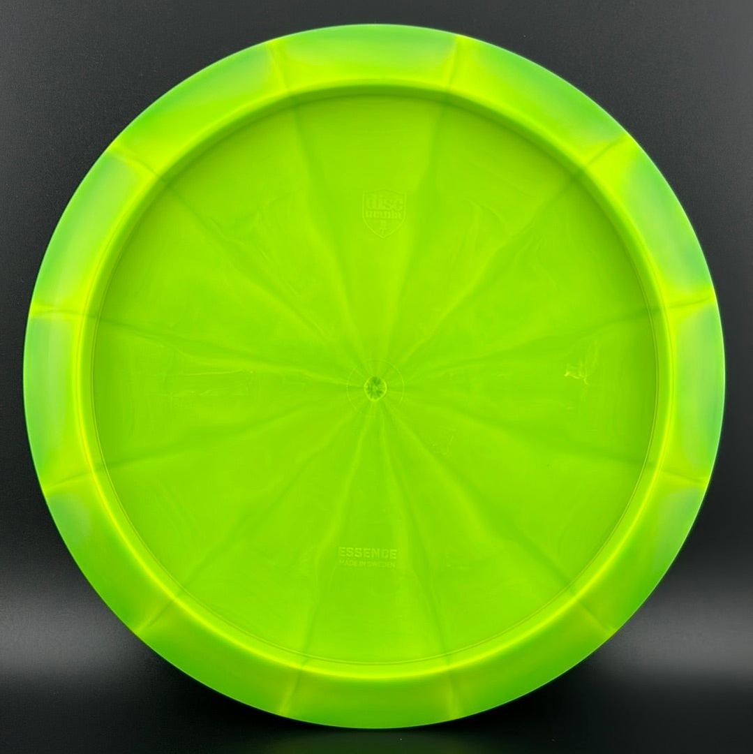 Lux Vapor Essence - Limited Huk Repeater