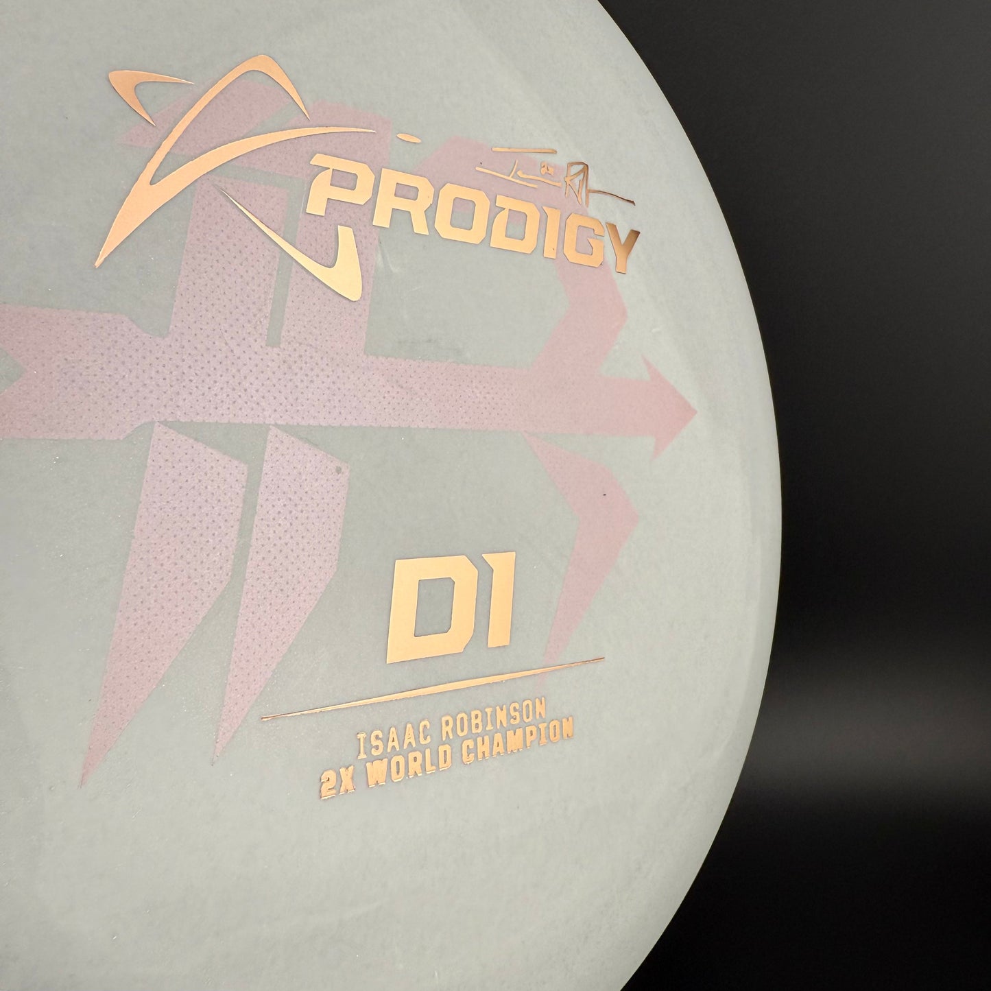 D1 (500 Glimmer) - Isaac Robinson 2X World Champion