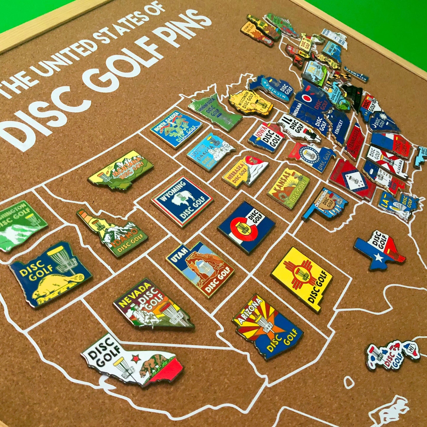 Disc Golf Pins Cork Board - ALL 50 STATE PINS INCLUDED