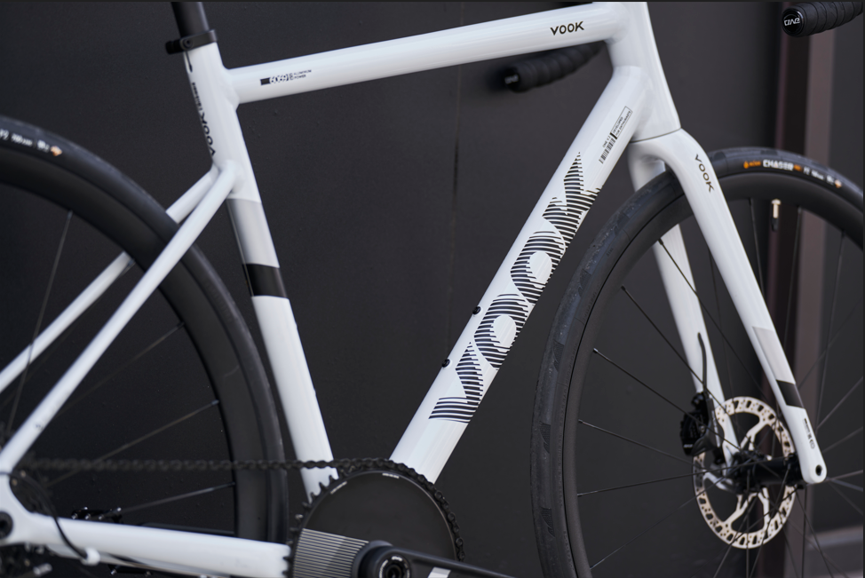 VOOK ONE 2.0 Road Bike Lightweight 7.8kg, 1290g aluminum frame + 345g carbon fork