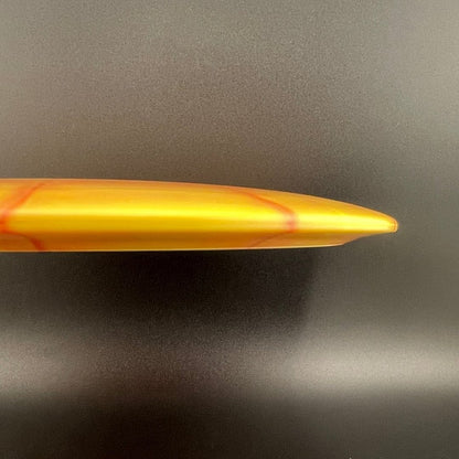 Lux Vapor Essence - Swords & Shield