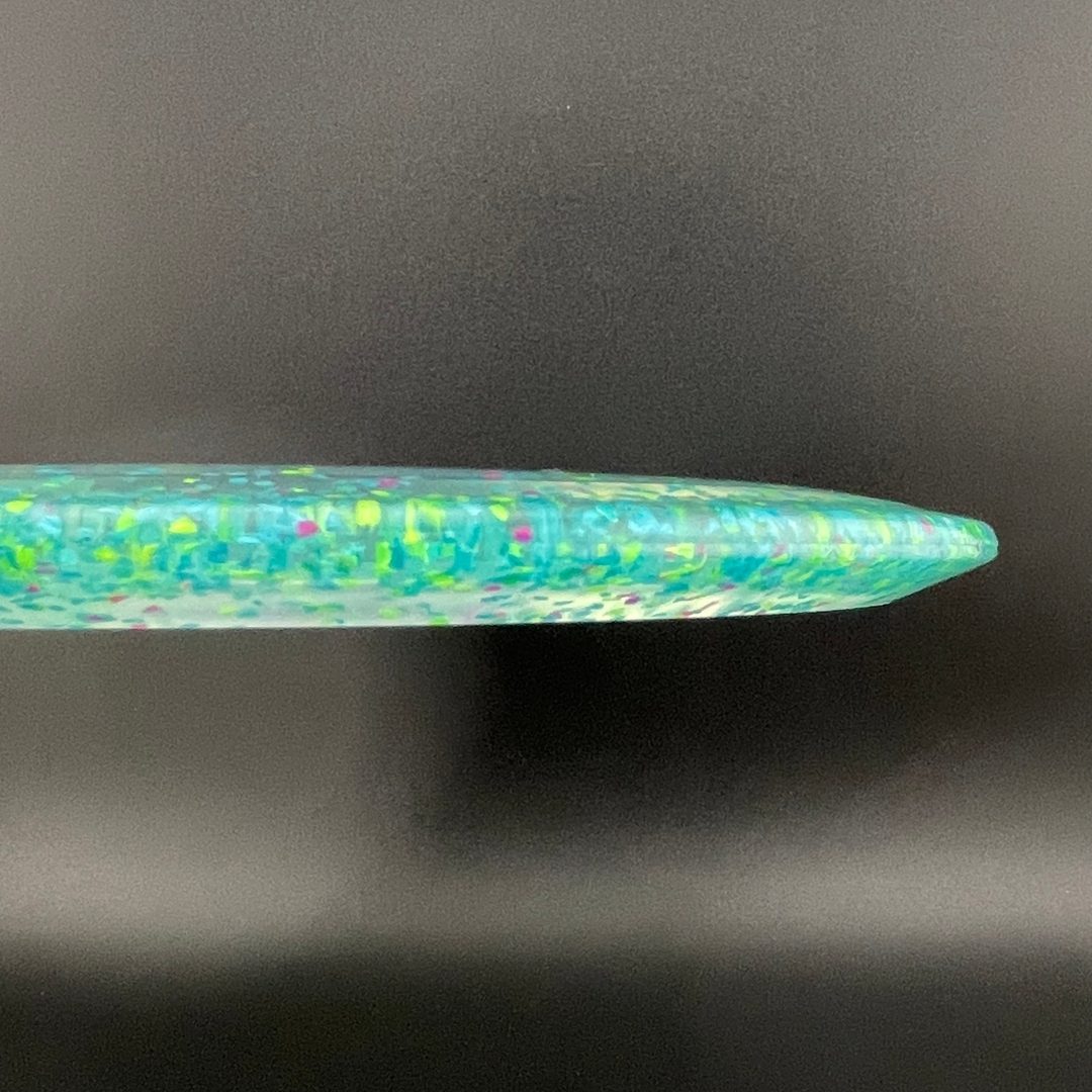 Stiff Cryztal Confetti Sting - 2026 Ledgestone