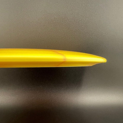 Lux Vapor Essence - Swords & Shield