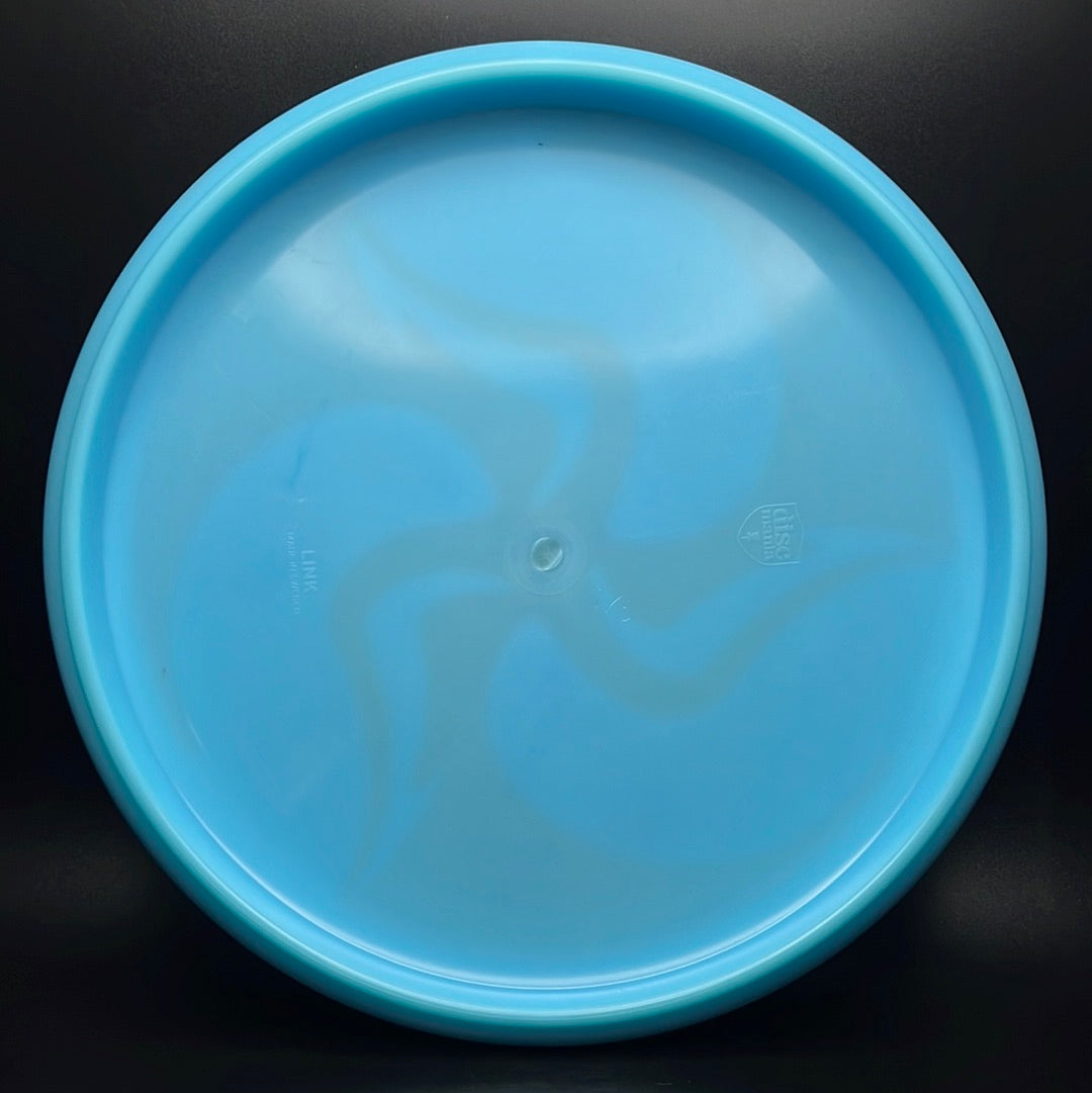 Lux Link - Official Huk Dyed Tri-Fly X-Out
