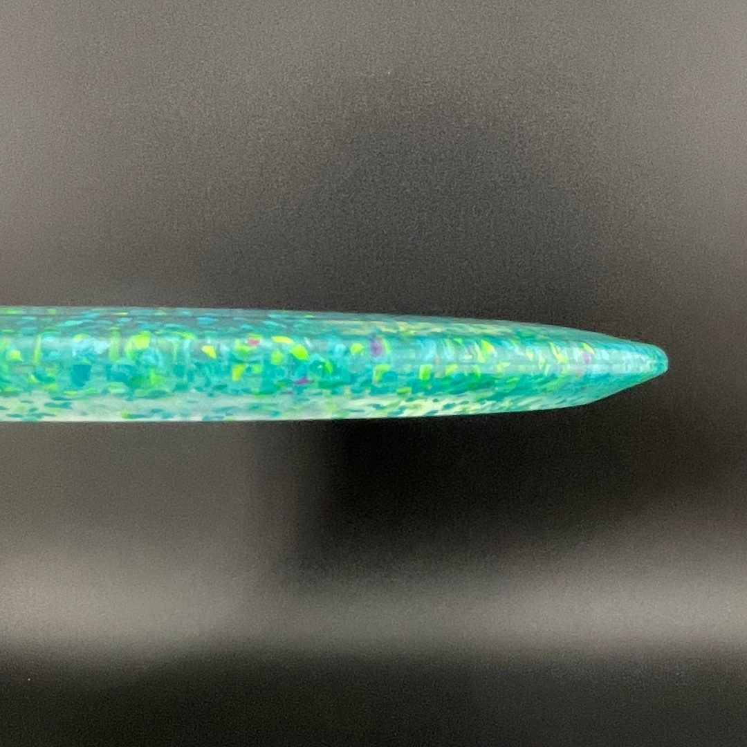 Stiff Cryztal Confetti Sting - 2026 Ledgestone