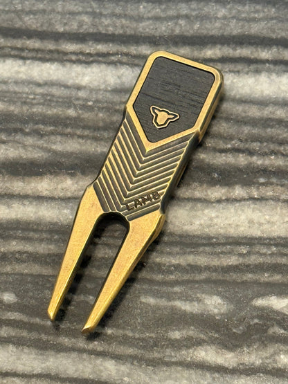 Tyson Lamb Crafted Lumberjack Divot Tool