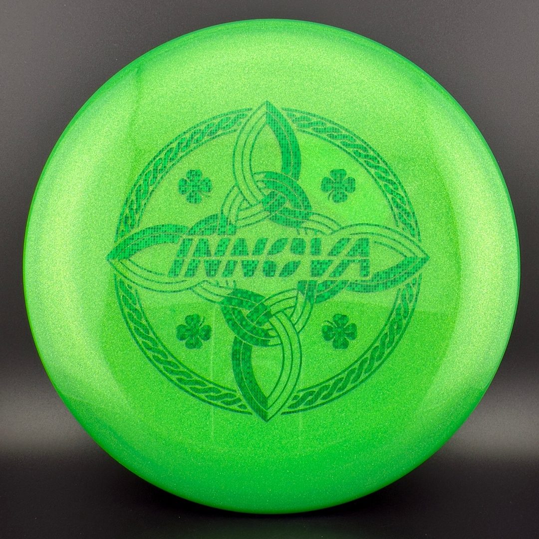 Moondust Champion Aviar - Lucky Star Stamp