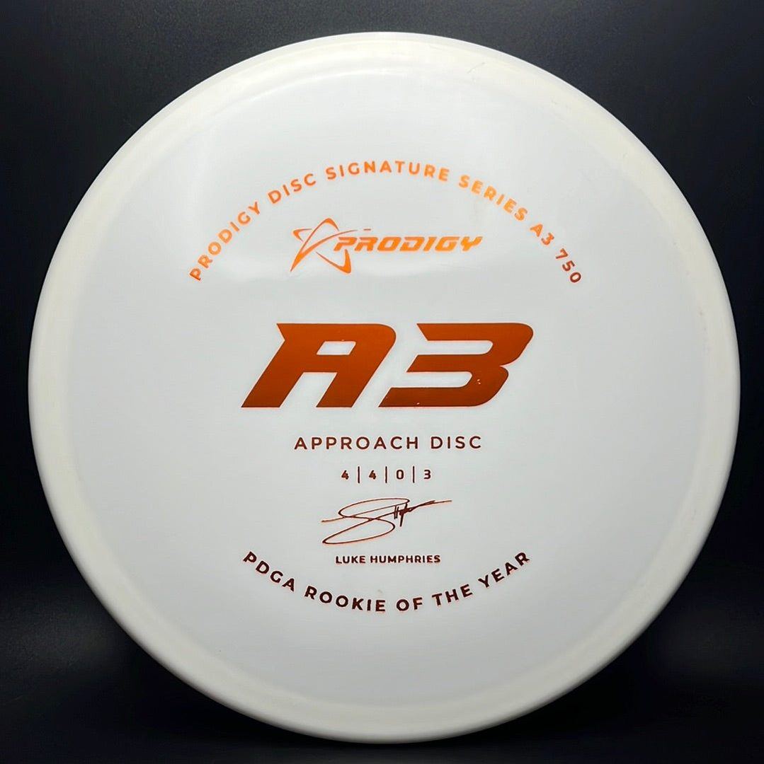 A3 (750) - Luke Humphries 2022 Signature Series ROTY