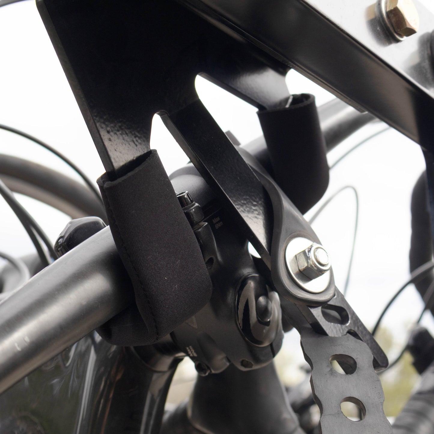 Chuck Rack Neoprene Handlebar Sleeves | Extra Hook & Handlebar Padding