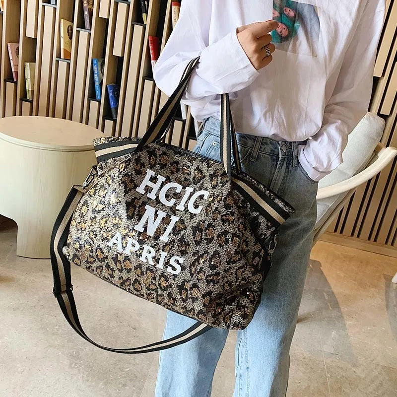 Sparkling Shoulder Bag: Large Tote for Travel