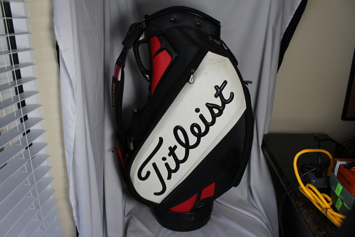 Pre-Owned Scotty Cameron Staff Bag Black 6-Way Divide