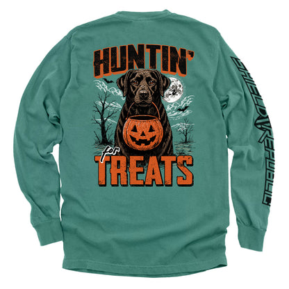 Huntin' For Treats Chocolate Lab