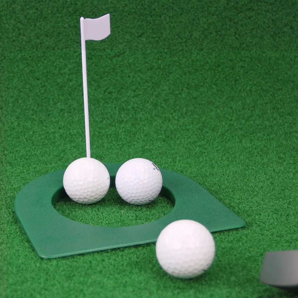 All-Direction Indoor Golf Putting Green with Flag