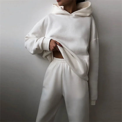 Cozy Up in Style Women's Autumn Tracksuit