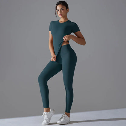 Elevate Your Workout Quick Dry Yoga Set