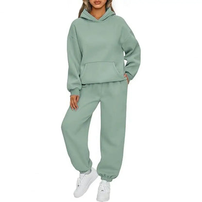 Women's 2 Piece Winter Hoodie and Sweatpants Set With Pokckets