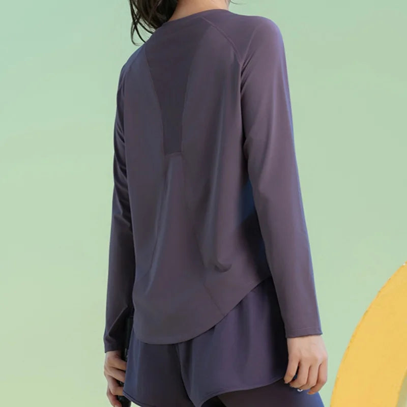 Loose Women's Yoga Top Lightweight & Quick-Dry