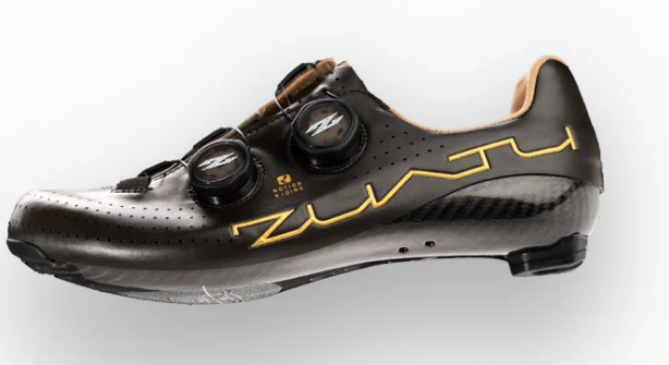 ZUATU Z001 Cycling Shoes for top athletes specializing in carbon fiber technology