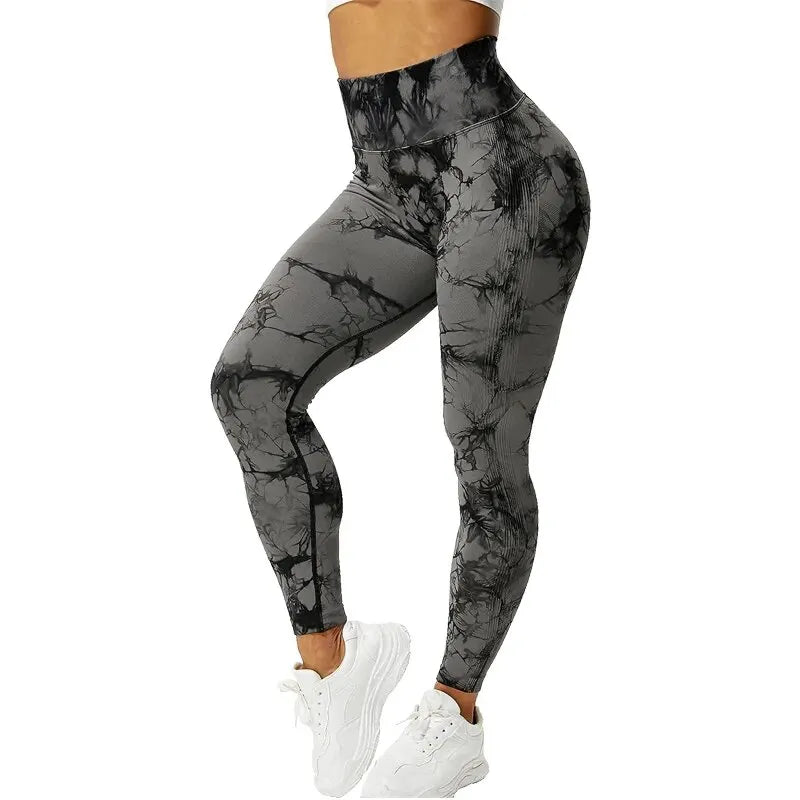 Sculpting Seamless Leggings with Scrunch Butt