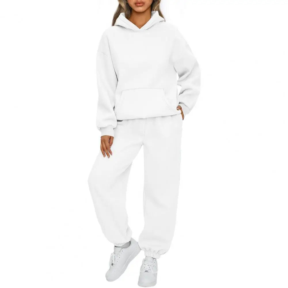 Women's 2 Piece Winter Hoodie and Sweatpants Set With Pokckets