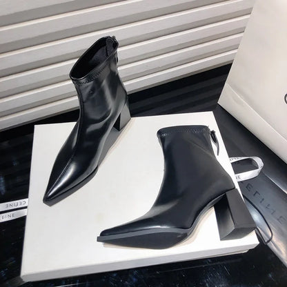 Stylish and Comfortable: Pointed Toe Ankle Boots