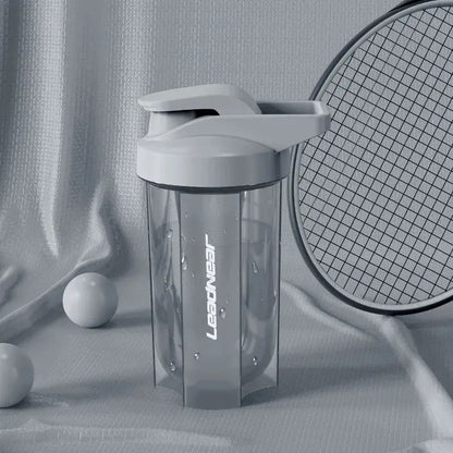Portable Fitness Shaker Bottle with 500ml Capacity