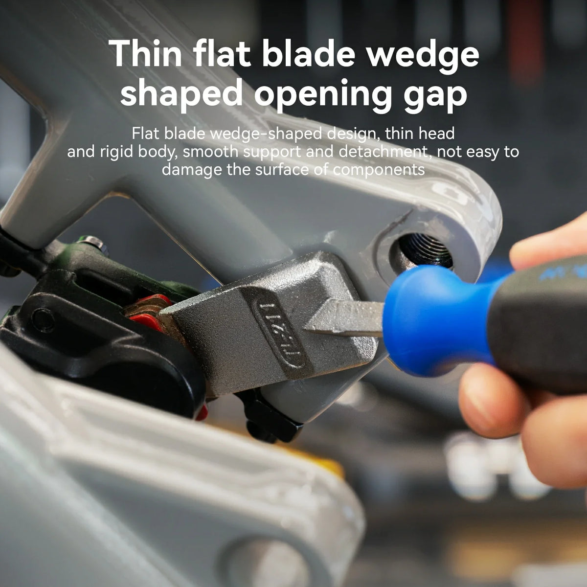 Disc Brake Piston Press Tool with Thin Wide Wedge Blade